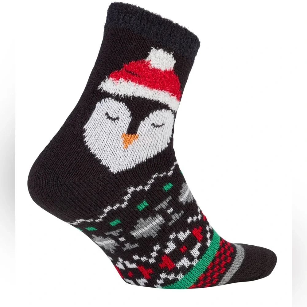 NEW Northeast Outfitters Cozy Cabin Aloe Infused Black Penguin Ankle Socks